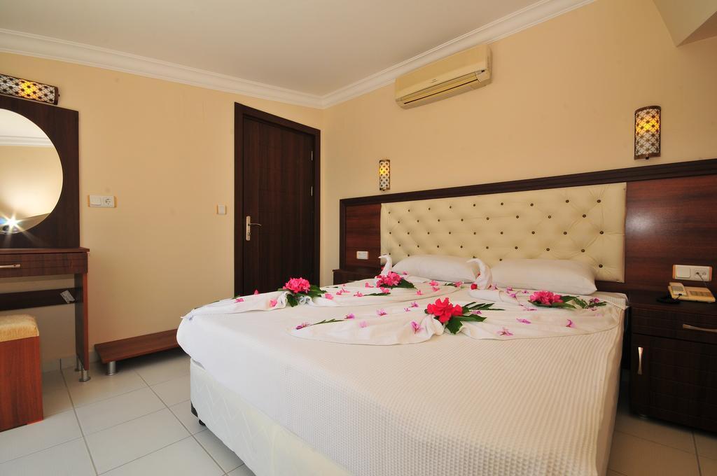 Ozturk Apart Hotel Marmaris Ngoại thất bức ảnh